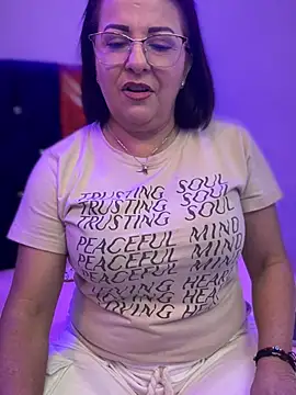 Snapshot of PaulinaSanders_X chatting on January 8, 2025, 5:48 pm PaulinaSanders X online show from January 8, 2025, 5:48 pm