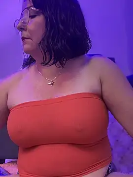 Snapshot of PaulinaSanders_X chatting on February 4, 2025, 6:49 pm PaulinaSanders X online show from February 4, 2025, 6:49 pm