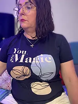 Snapshot of PaulinaSanders_X chatting on February 17, 2025, 9:30 pm PaulinaSanders X online show from February 17, 2025, 9:30 pm