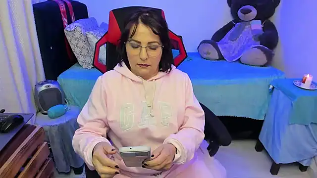 Snapshot of PaulinaSanders_X chatting on March 12, 2025, 6:55 pm PaulinaSanders X online show from March 12, 2025, 6:55 pm