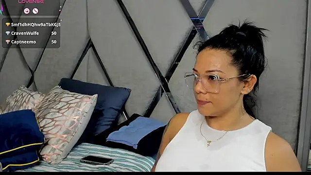 paula daniela1 online show from December 11, 2024, 12:33 am