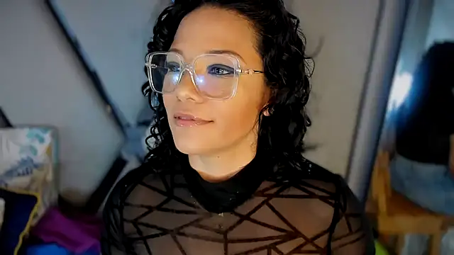 paula daniela1 online show from February 20, 2025, 8:36 pm