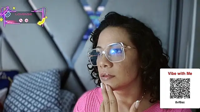 paula daniela1 online show from November 21, 2025, 12:54 am