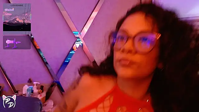 Snapshot of paula_daniela1 chatting on July 7, 2026, 11:42 pm paula daniela1 online show from July 7, 2026, 11:42 pm