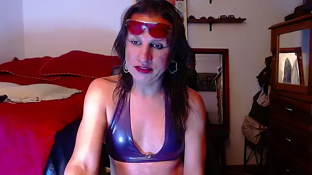 Snapshot of LorenJade chatting on July 14, 2026, 10:21 am LorenJade online show from July 14, 2026, 10:21 am