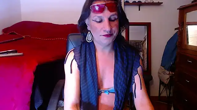 Snapshot of LorenJade chatting on July 28, 2026, 7:59 am LorenJade online show from July 28, 2026, 7:59 am