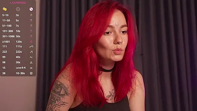 girl with snaketatto0 online show from February 19, 2026, 2:51 am