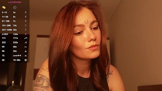 Snapshot of girl_with_snaketatto0 chatting on March 26, 2026, 3:45 am girl with snaketatto0 online show from March 26, 2026, 3:45 am