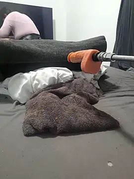 Snapshot of aprilexx chatting on December 20, 2025, 2:57 pm aprilexx online show from December 20, 2025, 2:57 pm