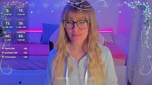 Snapshot of estivalae chatting on December 15, 2024, 8:25 pm estivalae online show from December 15, 2024, 8:25 pm