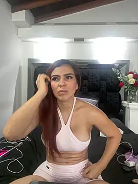Snapshot of Arianna_Jones1 chatting on June 20, 2026, 2:36 am Arianna Jones1 online show from June 20, 2026, 2:36 am