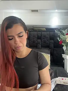 Snapshot of Arianna_Jones1 chatting on July 22, 2026, 5:38 pm Arianna Jones1 online show from July 22, 2026, 5:38 pm