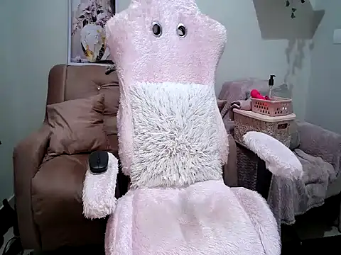 Snapshot of Irresistible24 chatting on September 21, 2025, 11:23 am Irresistible24 online show from September 21, 2025, 11:23 am