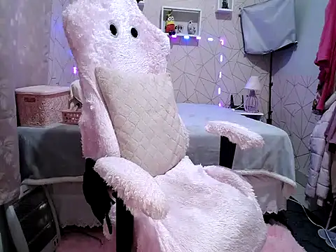 Snapshot of Irresistible24 chatting on October 17, 2025, 4:09 pm Irresistible24 online show from October 17, 2025, 4:09 pm