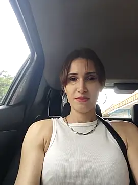 Snapshot of Irresistible24 chatting on November 14, 2025, 7:45 pm Irresistible24 online show from November 14, 2025, 7:45 pm