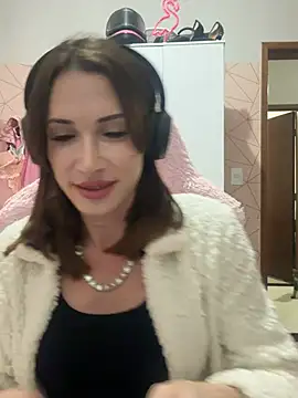 Irresistible24 online show from July 5, 2026, 10:39 pm