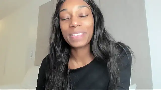 Snapshot of smileybabe chatting on February 20, 2025, 4:25 pm smileybabe online show from February 20, 2025, 4:25 pm