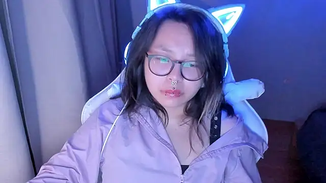maydaykimmy online show from June 23, 2026, 9:13 pm