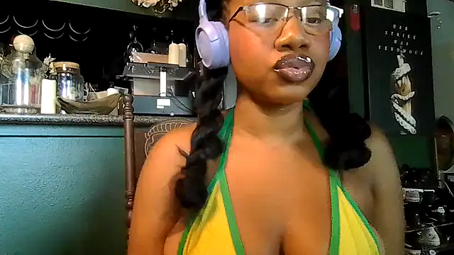 Snapshot of goddessdaisysky chatting on June 28, 2026, 5:08 pm goddessdaisysky online show from June 28, 2026, 5:08 pm