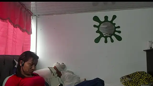 Snapshot of Laflaka22 chatting on November 13, 2025, 4:39 pm Laflaka22 online show from November 13, 2025, 4:39 pm