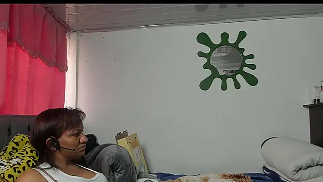 Snapshot of Laflaka22 chatting on November 22, 2025, 10:09 pm Laflaka22 online show from November 22, 2025, 10:09 pm