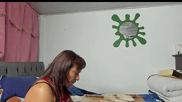 Snapshot of Laflaka22 chatting on November 24, 2025, 10:53 pm Laflaka22 online show from November 24, 2025, 10:53 pm