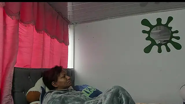 Snapshot of Laflaka22 chatting on November 26, 2025, 12:39 pm Laflaka22 online show from November 26, 2025, 12:39 pm