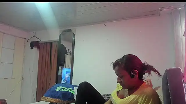 Laflaka22 online show from May 12, 2026, 5:43 pm