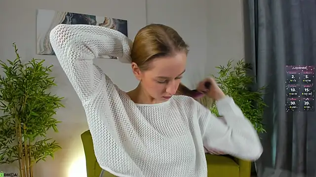 Sweett Monica online show from November 25, 2025, 1:05 am