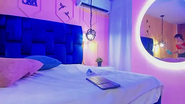 Snapshot of Atenea_cute21 chatting on January 30, 2025, 4:06 am Atenea cute21 online show from January 30, 2025, 4:06 am