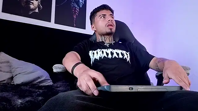 JuanCamiilo 66 online show from August 1, 2026, 9:25 pm