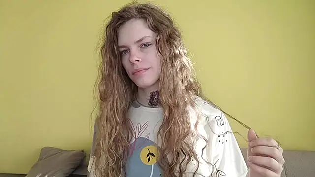 RayaNenlia online show from March 16, 2026, 5:13 am