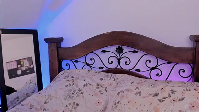 Snapshot of noemi_foxxx chatting on December 2, 2024, 4:20 pm noemi foxxx online show from December 2, 2024, 4:20 pm