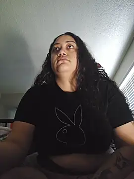 honeeyyy pot online show from November 3, 2025, 7:59 pm