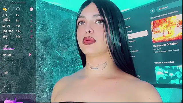 Emmaa Saenz  online show from October 23, 2025, 9:57 pm