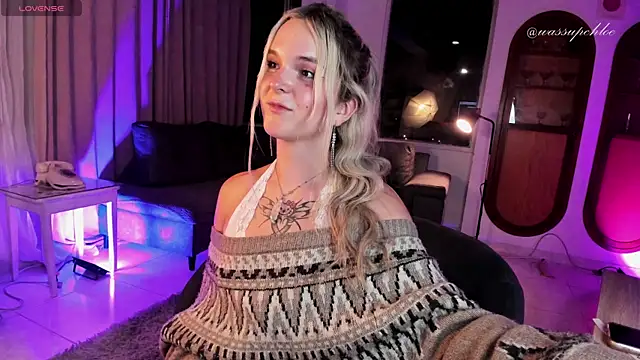 Snapshot of misschloe__ chatting on January 26, 2025, 3:38 am misschloe online show from January 26, 2025, 3:38 am