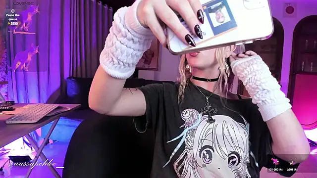 Snapshot of misschloe__ chatting on February 25, 2025, 12:25 am misschloe online show from February 25, 2025, 12:25 am