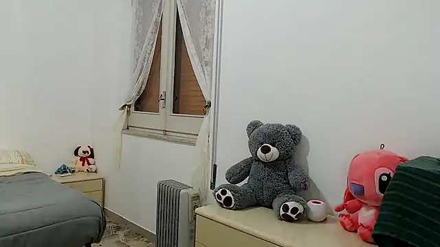 ZajiraShane online show from February 11, 2026, 8:25 pm