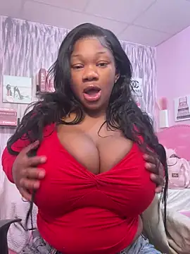 Snapshot of CharismaaBanx chatting on November 29, 2025, 11:24 am CharismaaBanx online show from November 29, 2025, 11:24 am