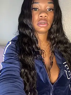 Snapshot of CharismaaBanx chatting on March 22, 2026, 7:17 pm CharismaaBanx online show from March 22, 2026, 7:17 pm