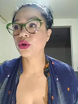 naughty doll horny online show from February 26, 2026, 9:41 am