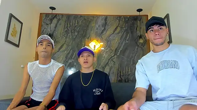 Snapshot of liam_genner_ chatting on February 19, 2025, 7:38 pm liam genner online show from February 19, 2025, 7:38 pm