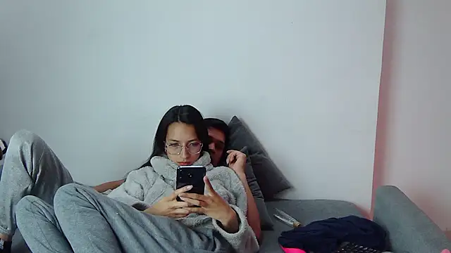 Katalleya jyj online show from March 16, 2025, 6:44 pm