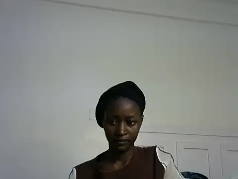 thicky anncy online show from December 7, 2024, 6:48 pm