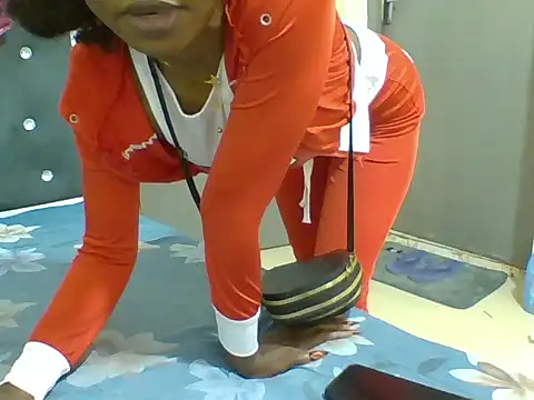 kiki788 online show from March 15, 2026, 12:33 pm