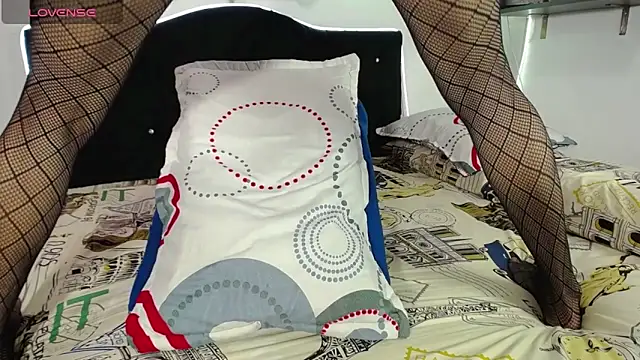 mia sweet 55 online show from December 5, 2024, 8:00 pm