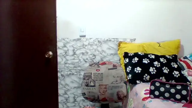 Snapshot of Alisson_brand chatting on September 13, 2025, 12:49 pm Alisson brand online show from September 13, 2025, 12:49 pm