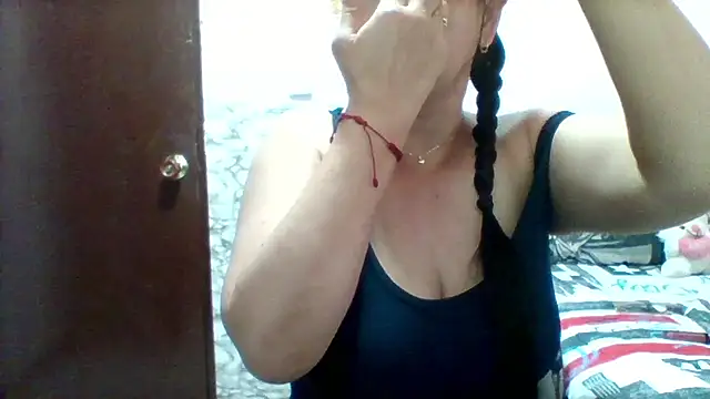 Snapshot of Alisson_brand chatting on February 11, 2026, 4:34 pm Alisson brand online show from February 11, 2026, 4:34 pm