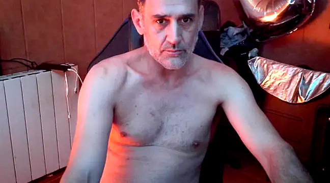 Snapshot of Lia_Y_PatrickX chatting on December 26, 2024, 10:20 pm Lia Y PatrickX online show from December 26, 2024, 10:20 pm