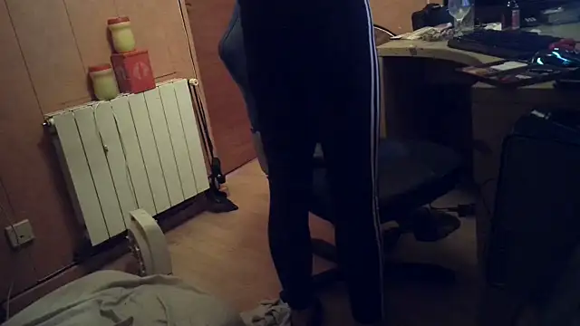 Snapshot of Lia_Y_PatrickX chatting on February 11, 2025, 5:29 pm Lia Y PatrickX online show from February 11, 2025, 5:29 pm